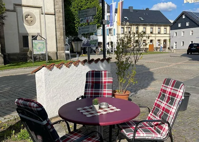 Jaegerhof & Restaurant & Biergarten فندق 3*