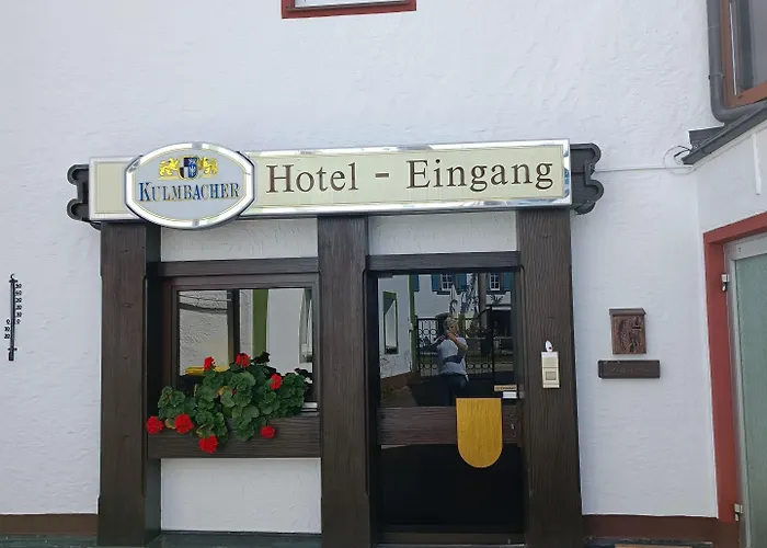Jaegerhof & Restaurant & Biergarten فندق